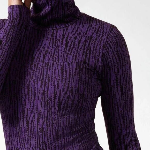 ATHLETA Flurry Elemental Turtleneck Black /Violet Size Large - Picture 2 of 12